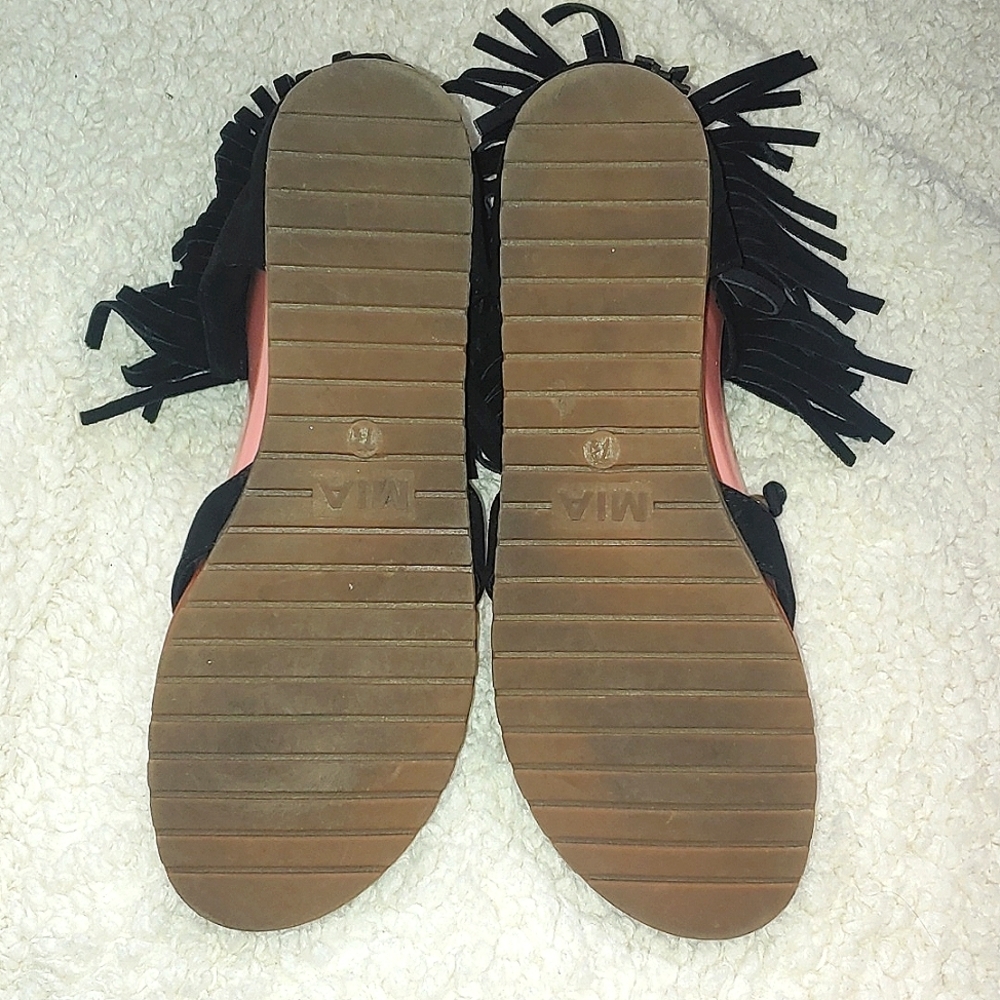MIA Native Black Fringe Beaded Suede Leather Sandals - Picture 6 of 9